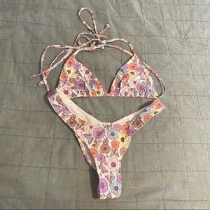 Frankies Bikinis Set